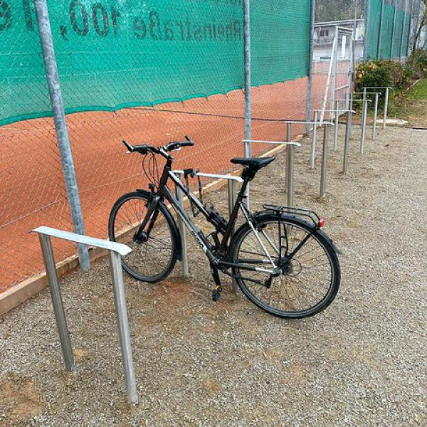 Fahrradbügel Anlehnbügel aus Edelstahl zum einbetonieren